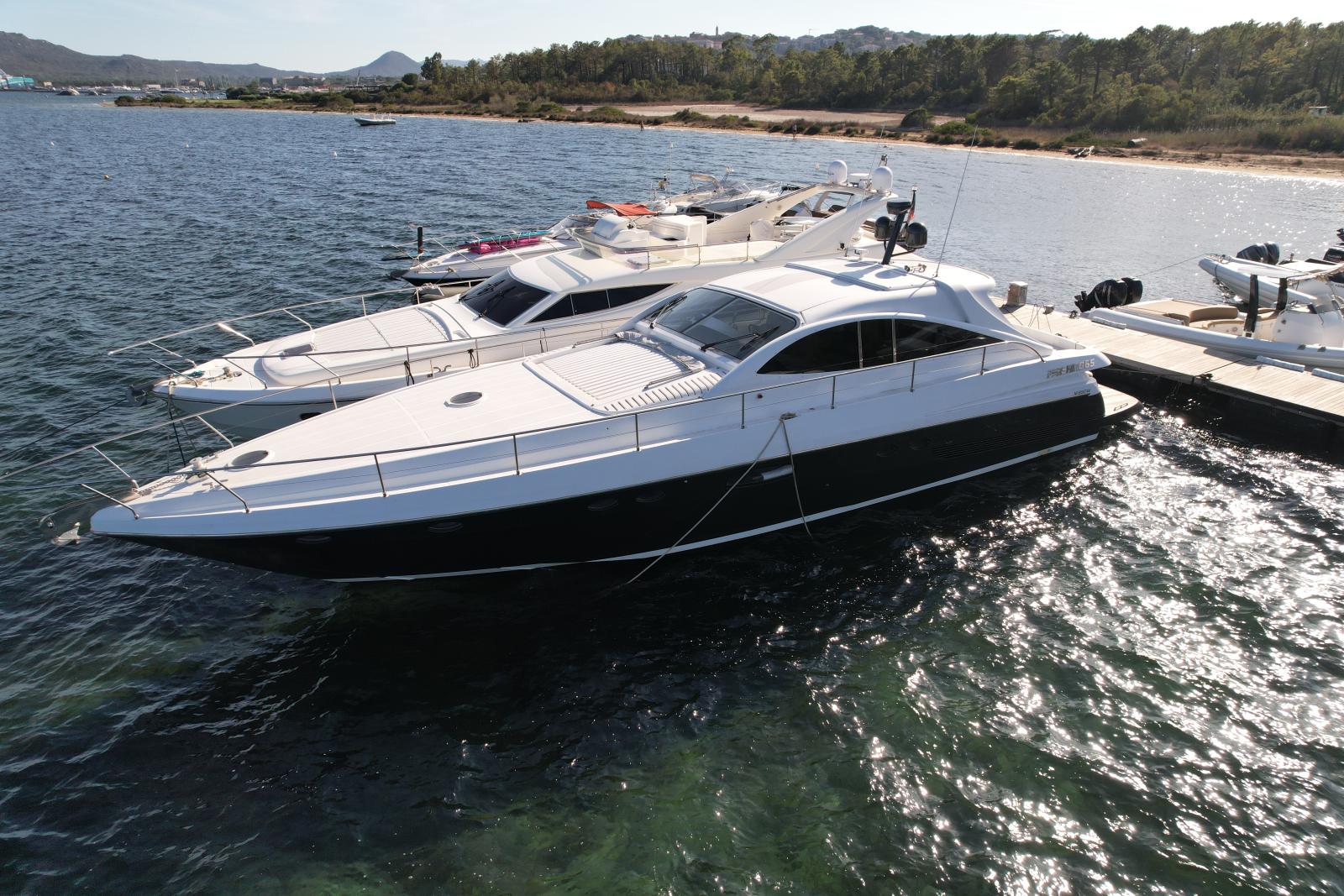 Pershing 65