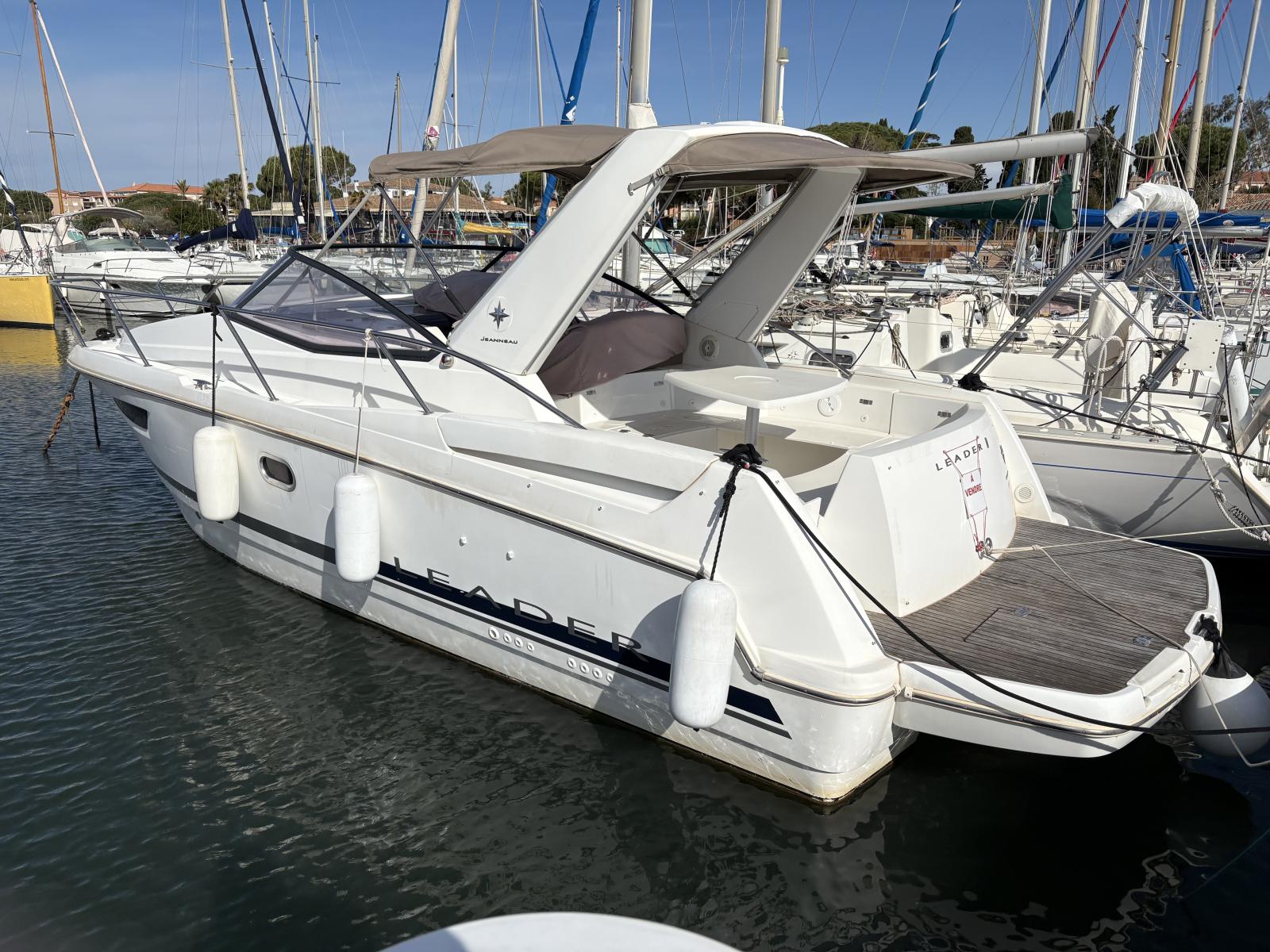 Jeanneau Leader 8