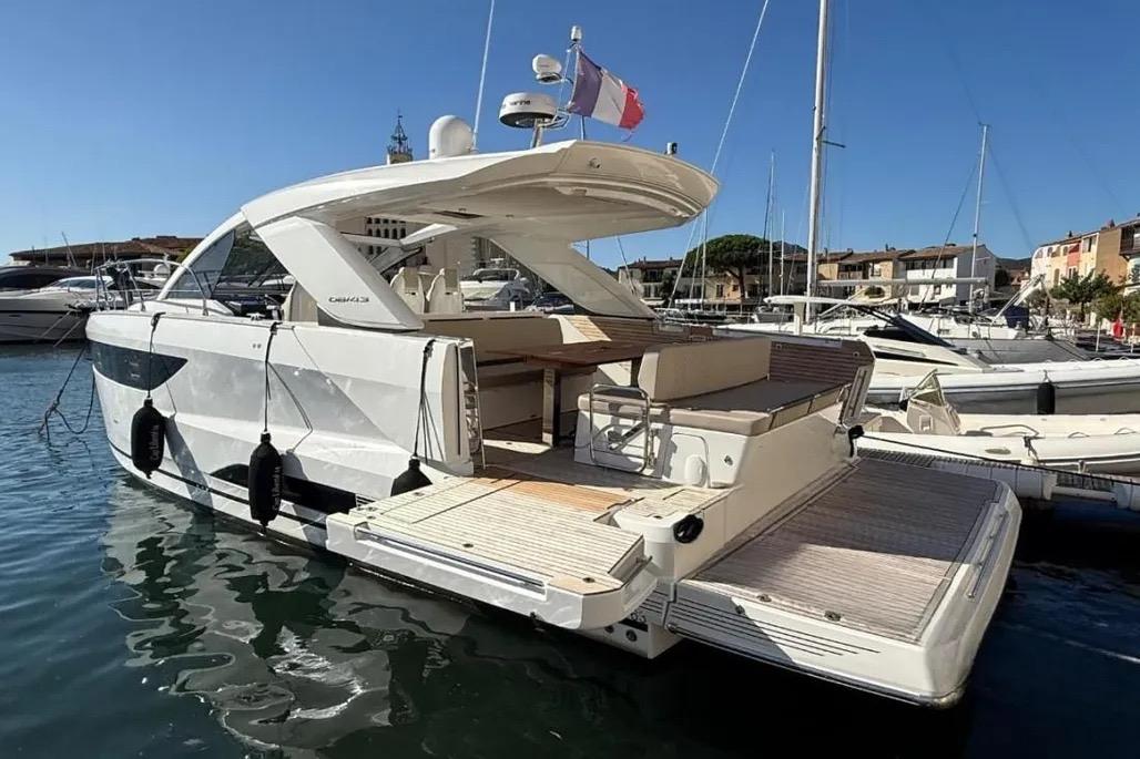Jeanneau DB 43